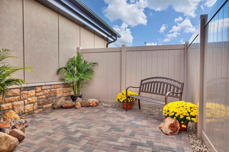 Veterinary hospital patio